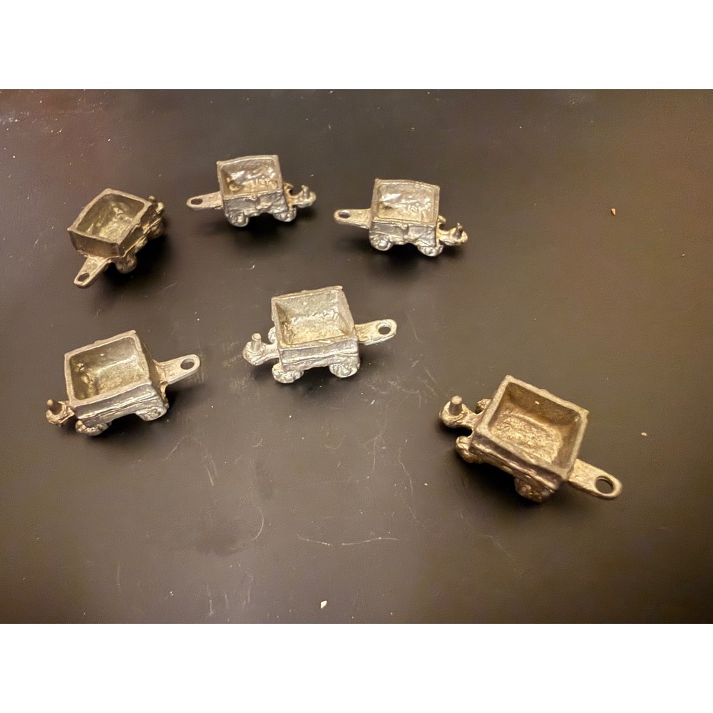 Vintage Miniature Cast pewter Train Coal Cars Set of 6 Silver Tone Decorative